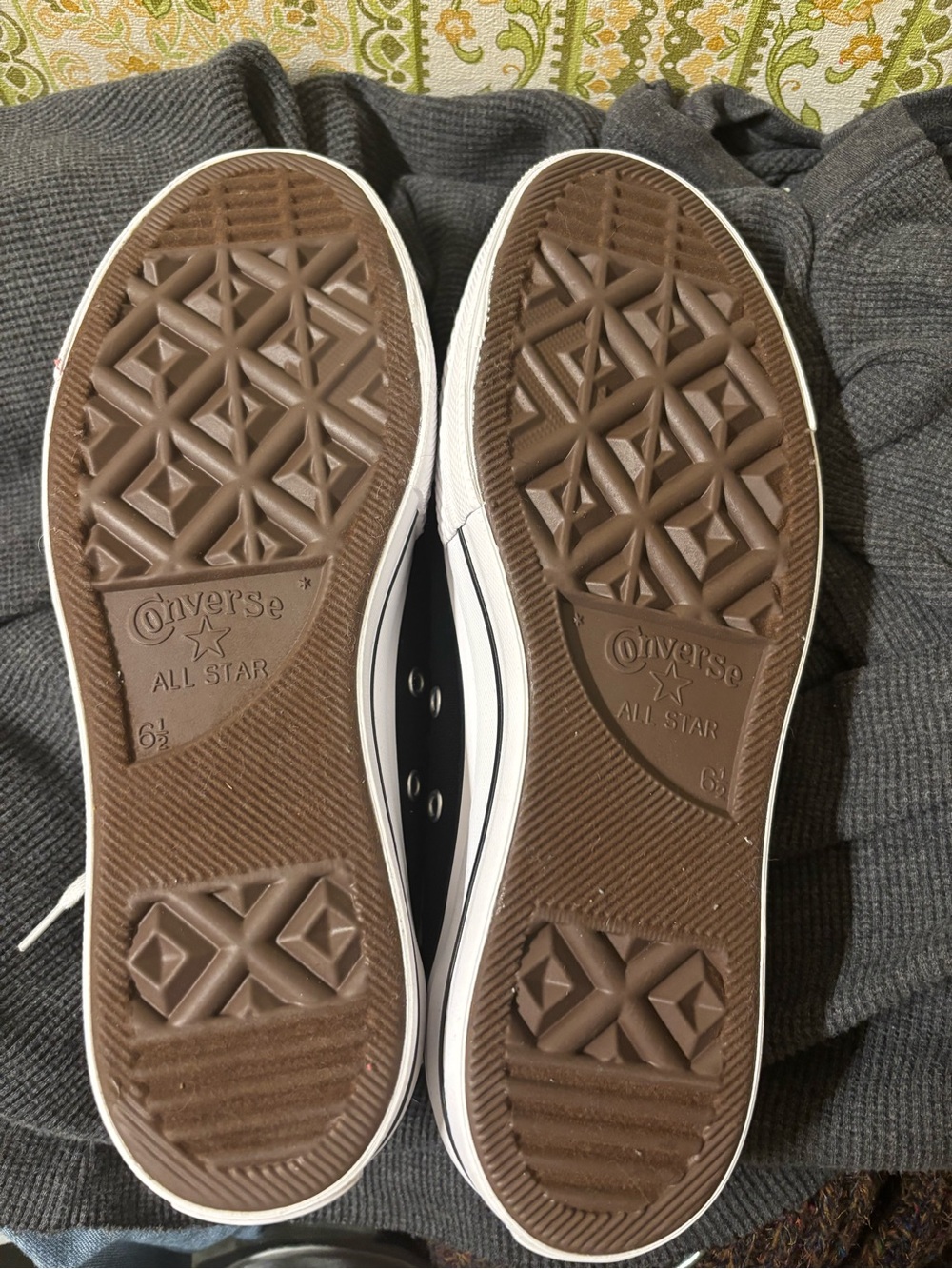 Classic Converse Black High-Top Canvas Sneakers with White Toe - Picture 2 of 4